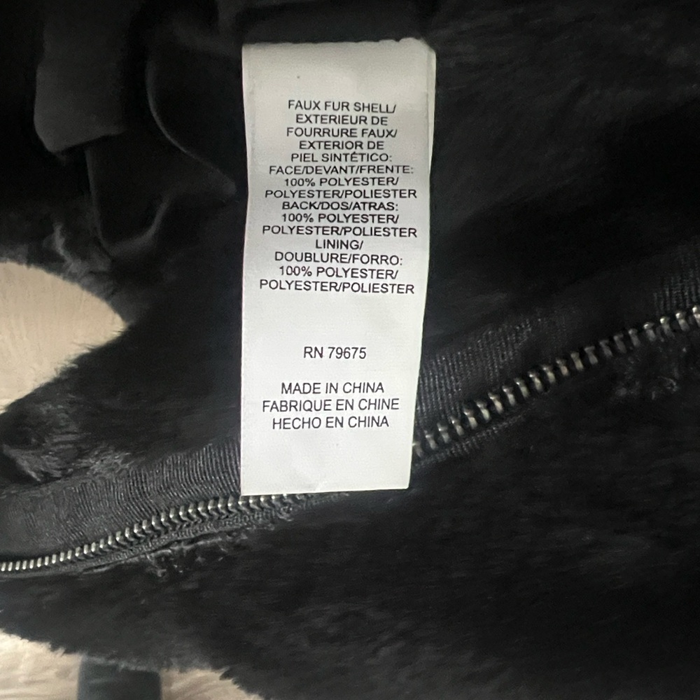 🌟🌟🌟LUCKY BRAND🌟🌟🌟
Black Faux Fur Women’s Jacket - Picture 8 of 9